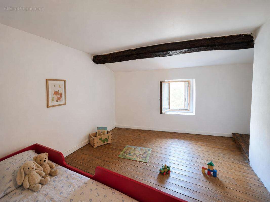 Maison 92 m² à Saint-Martin-De-Londres  - photo 12