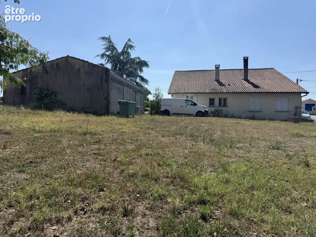 IMMEUBLE à usage MIXTE (Habitation & Professionnel) - photo 1