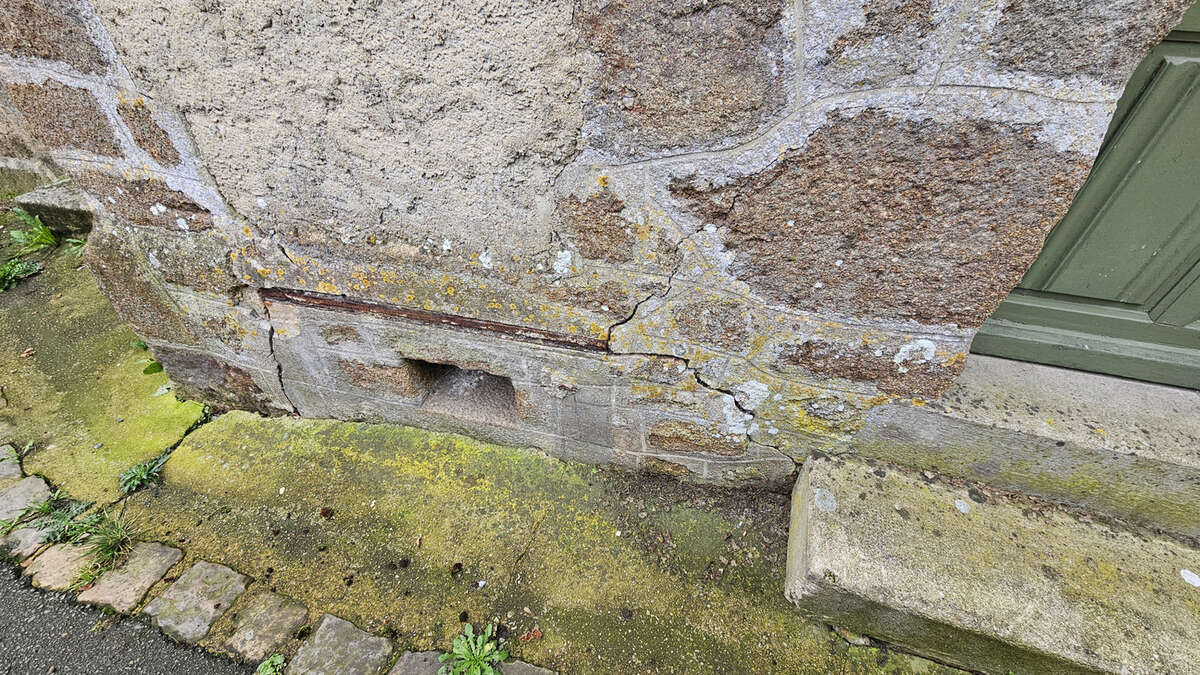 Maison à LASSAY-LES-CHATEAUX