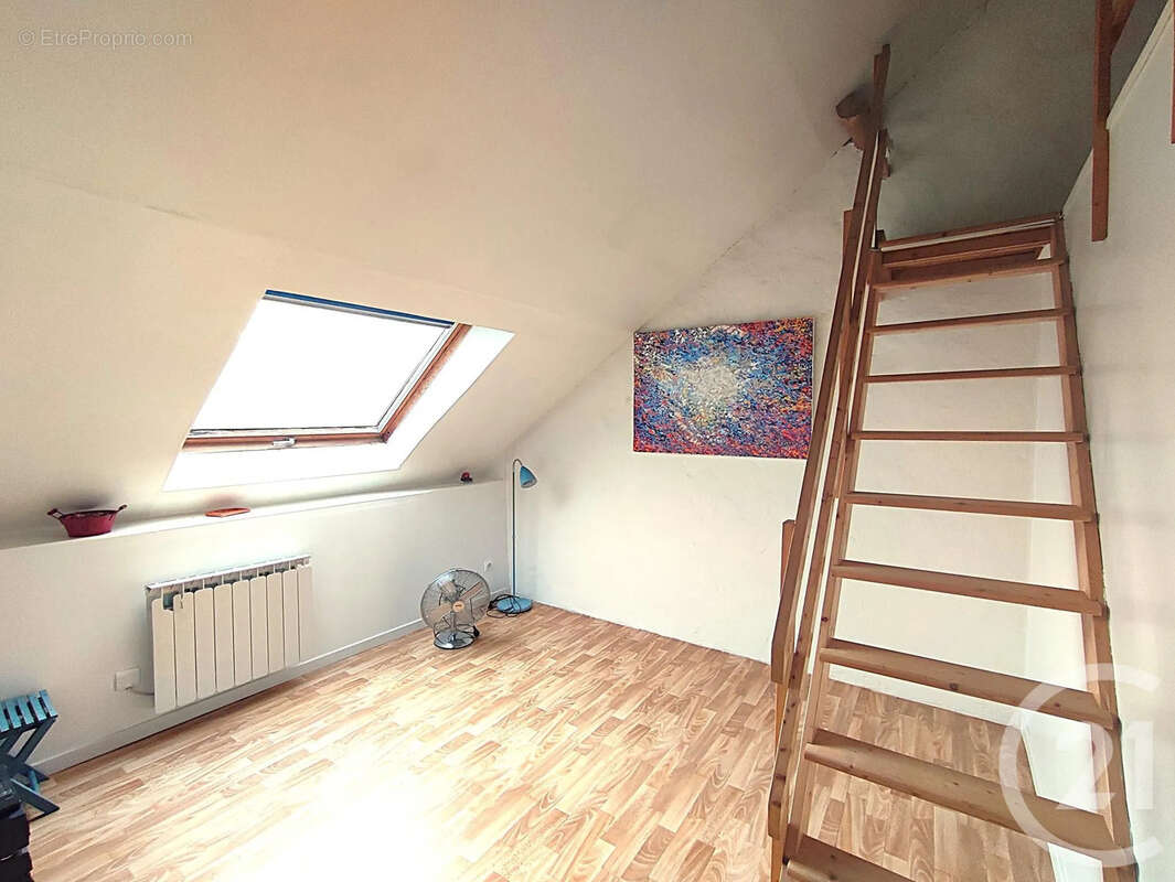 Maison à COSNE-COURS-SUR-LOIRE