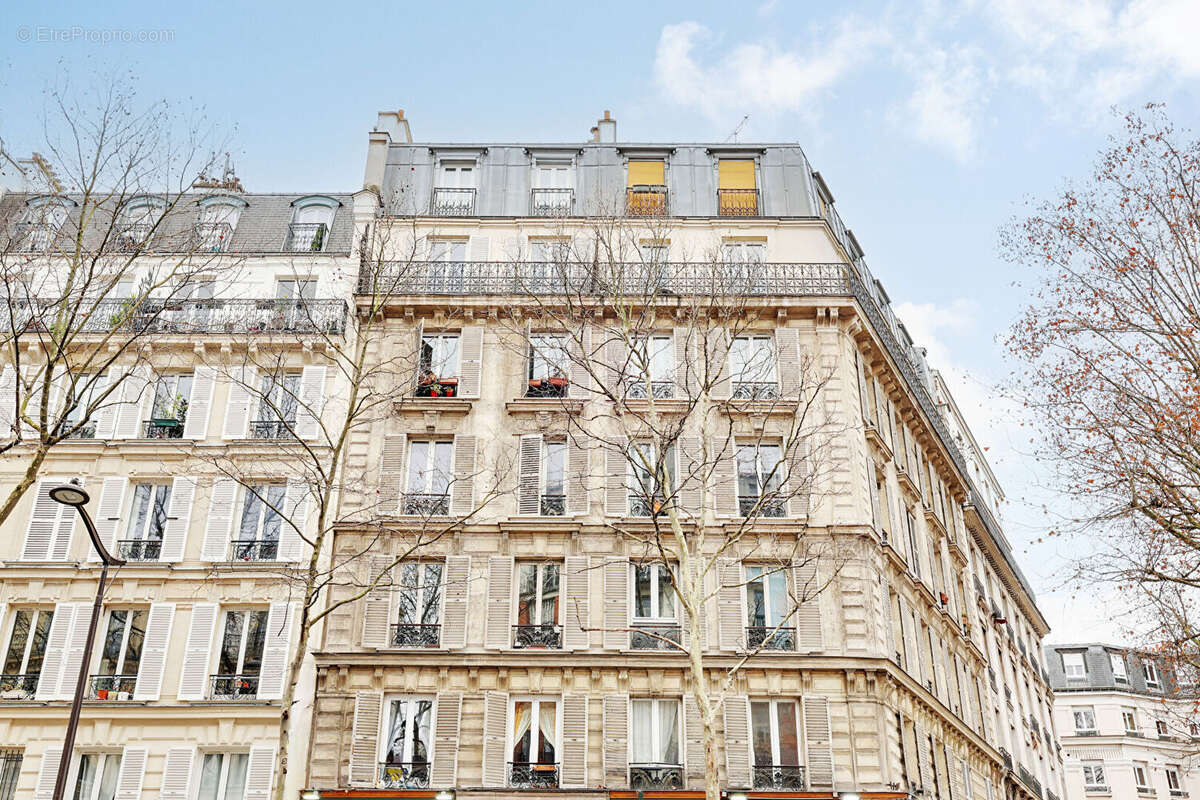 Appartement à PARIS-18E