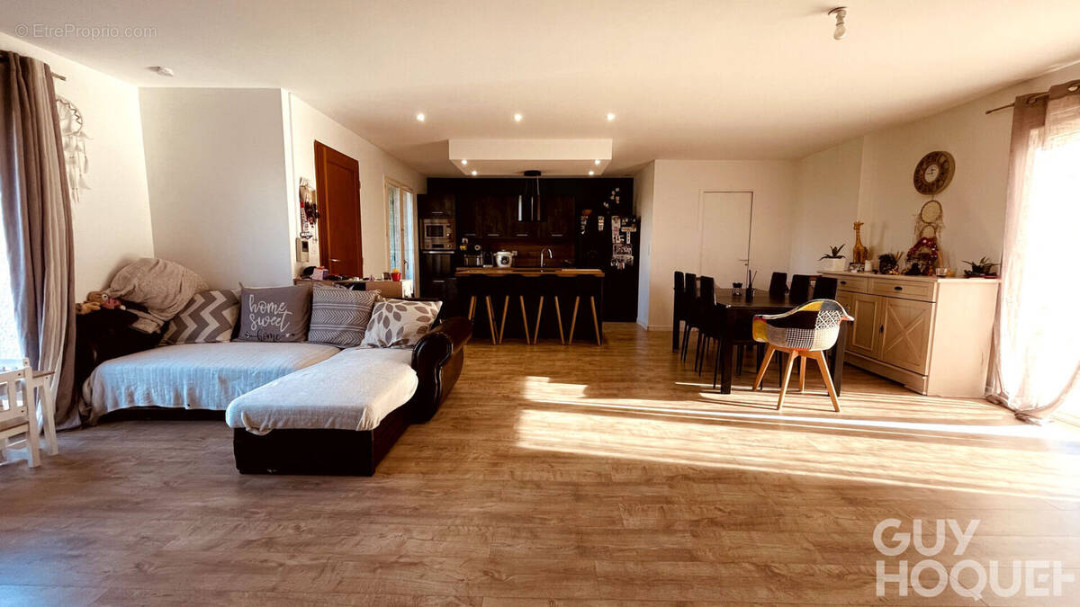 Maison à SAINT-SAUVEUR