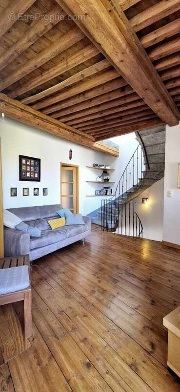 Maison à VEYRE-MONTON