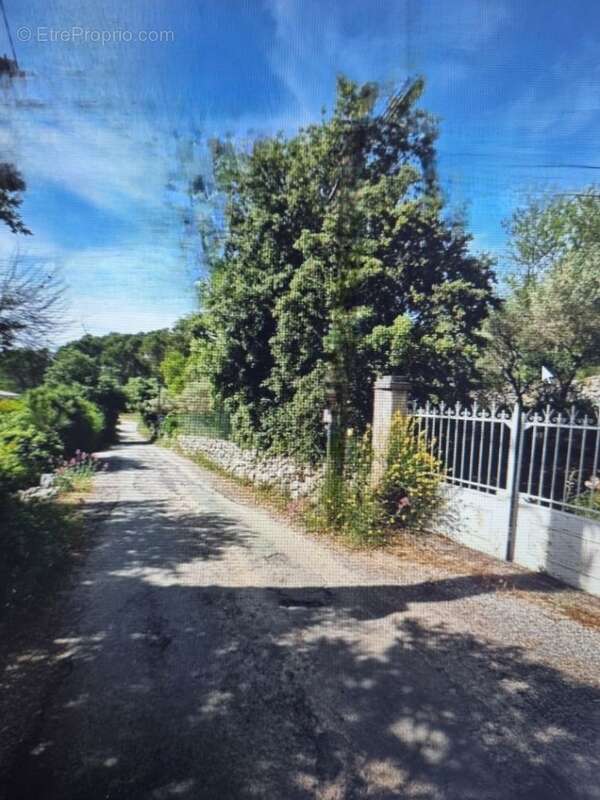 Terrain à CARNOULES