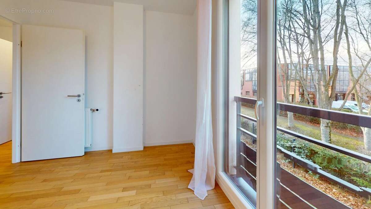 Appartement à VOISINS-LE-BRETONNEUX