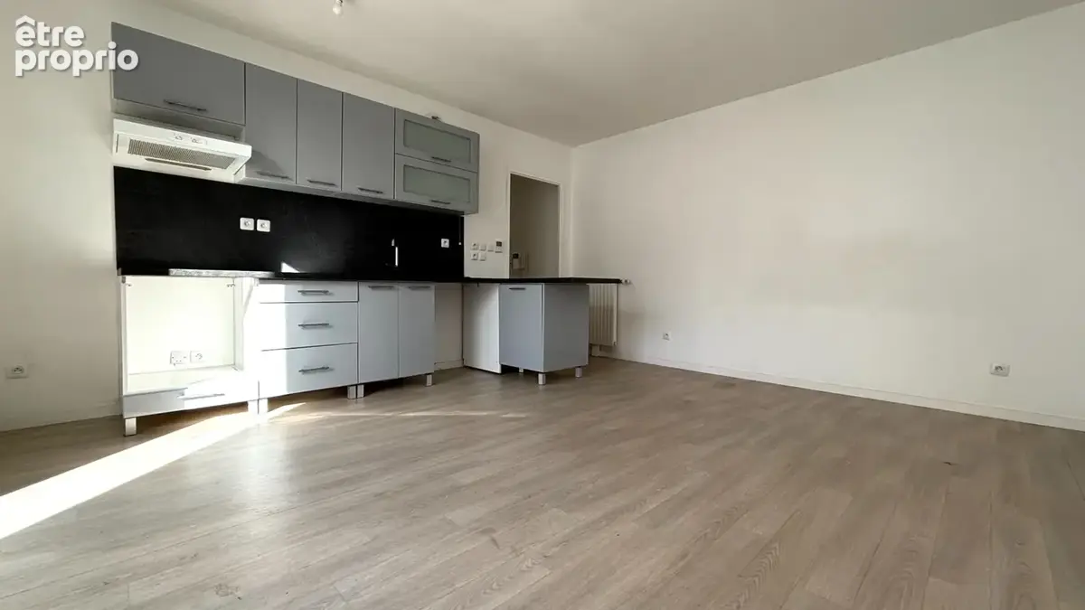 Appartement 42m² à évry-courcouronnes - photo 4