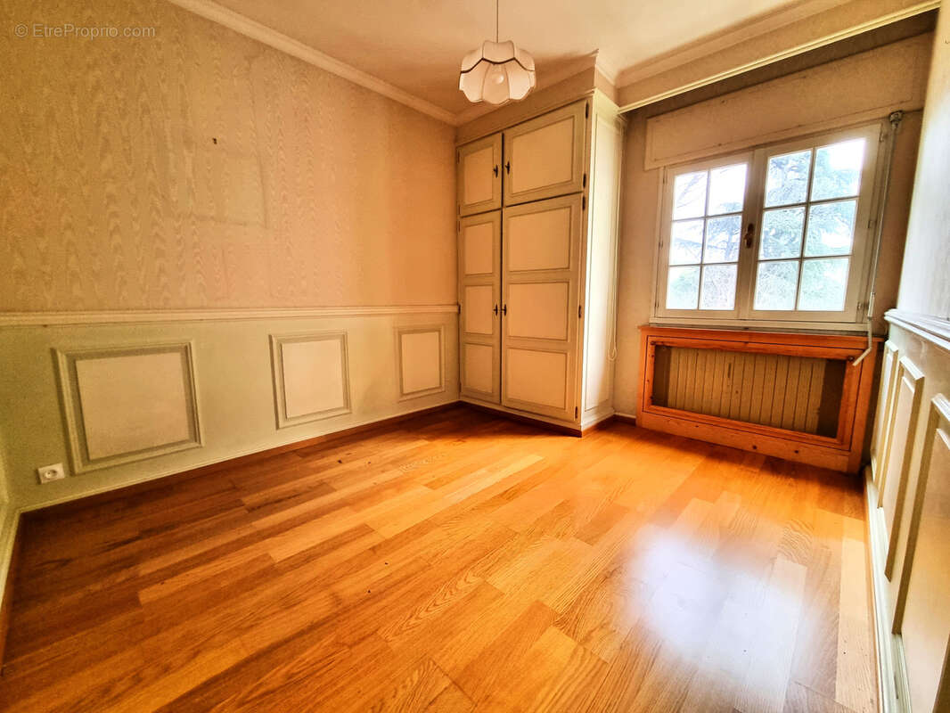 Maison à LAMALOU-LES-BAINS