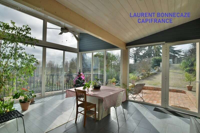 Maison à SAINT-PIERRE-DE-CLAIRAC