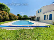 Maison à VAUX-SUR-MER