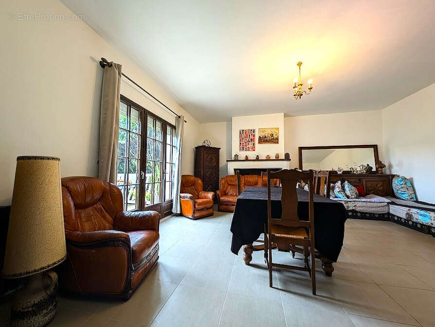 Maison à SAINT-EMILION