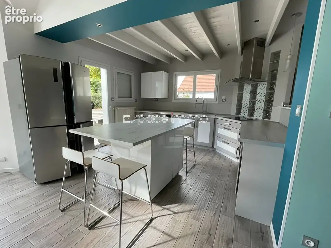Maison individuelle de plain pied - 3 chambres - 133m² - 872m² de terrain - Dépendances - MALAUNAY - photo 6