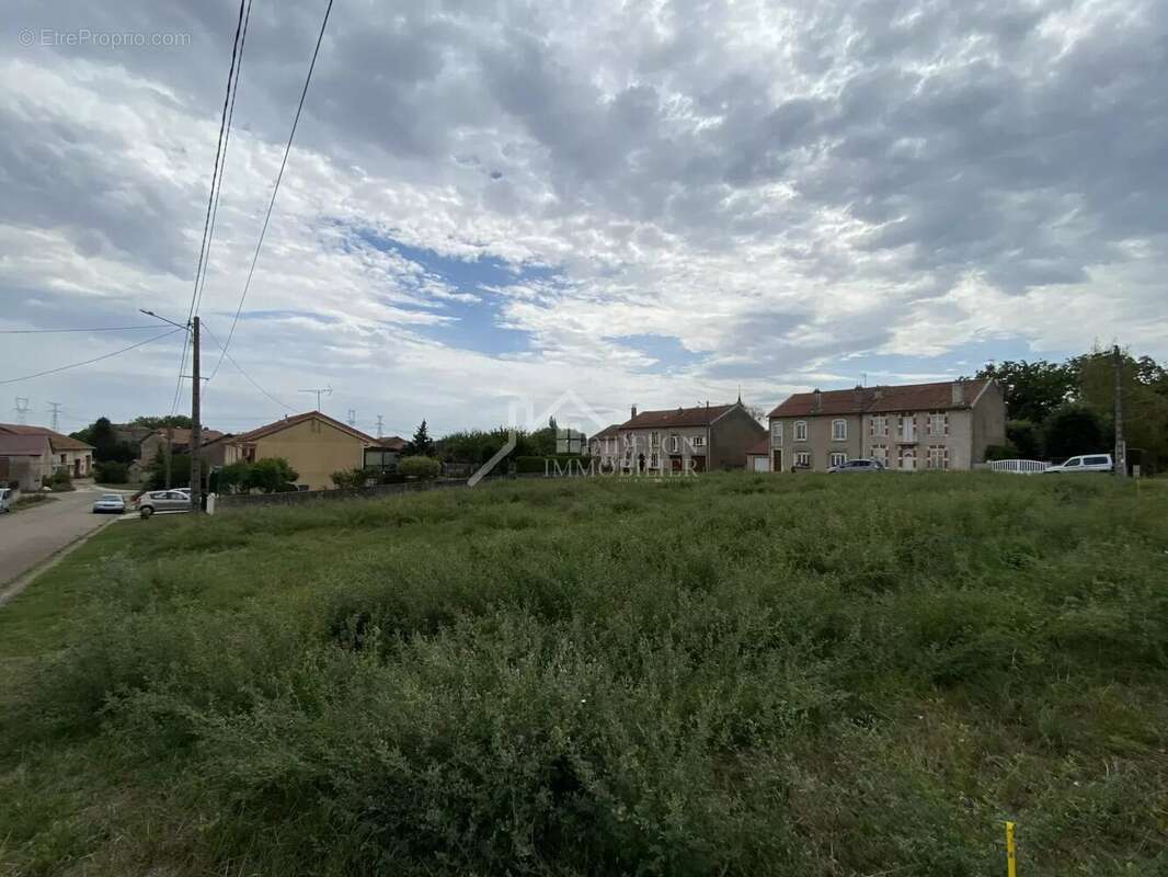 Terrain 621m² - photo 3