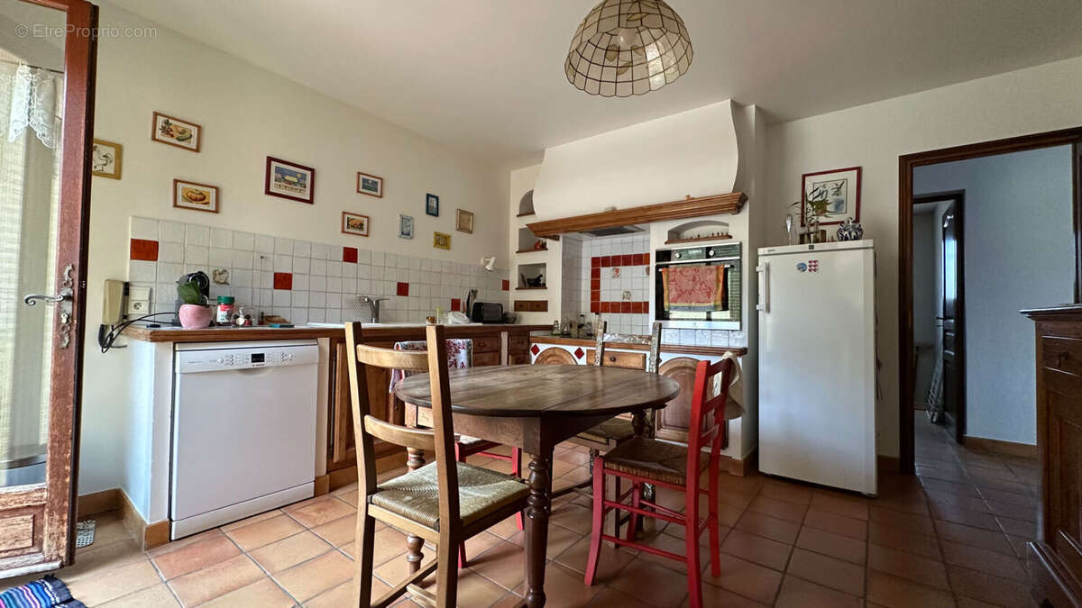 Maison La Seyne Sur Mer 4 pièces 138m2 - photo 4