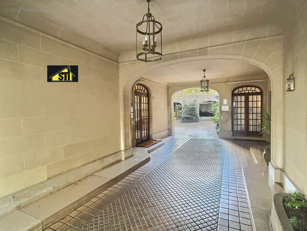 Appartement à PARIS-6E
