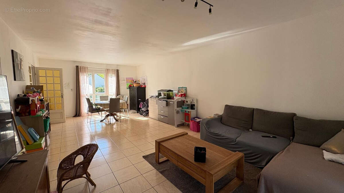 Maison à CIRES-LES-MELLO