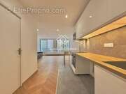 Appartement à PARIS-8E