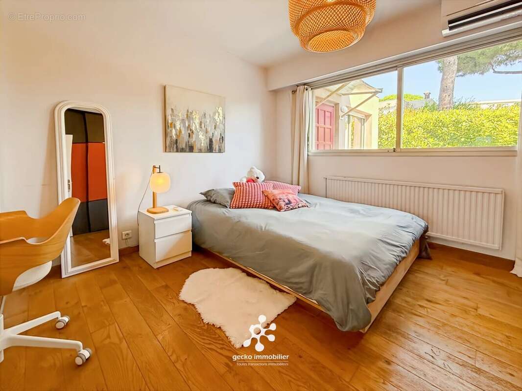 4 pièces en rez de jardin avec garage - photo 9