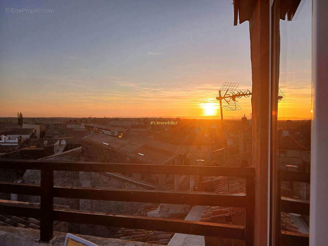 Agde, Maison de ville en pierre . Vue exceptionnelle depuis votre terrasse plein sud - photo 2