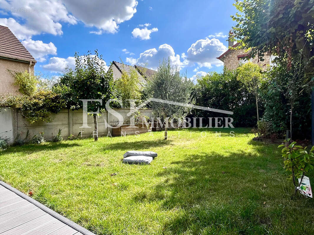 Maison à SAINT-LEU-LA-FORET