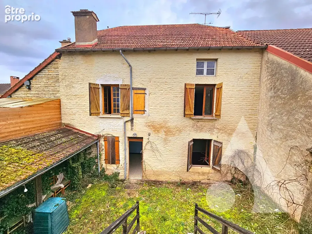 Maison à CUNFIN