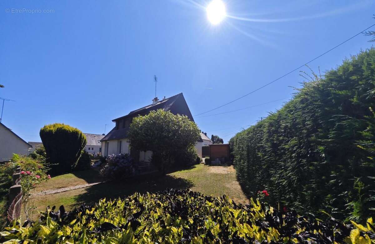 Maison en bourg de serent - photo 11