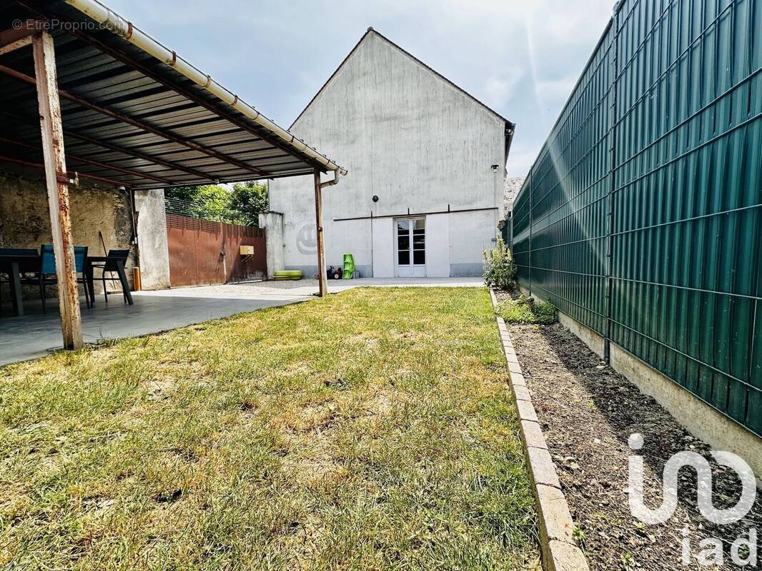 Photo 1 - Maison à SAINT-PRYVE-SAINT-MESMIN
