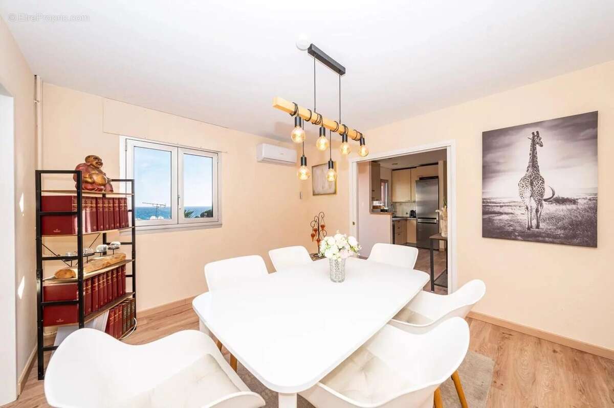 Appartement à CAP-D'AIL