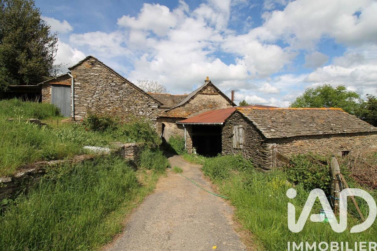 Photo 1 - Maison à AYSSENES