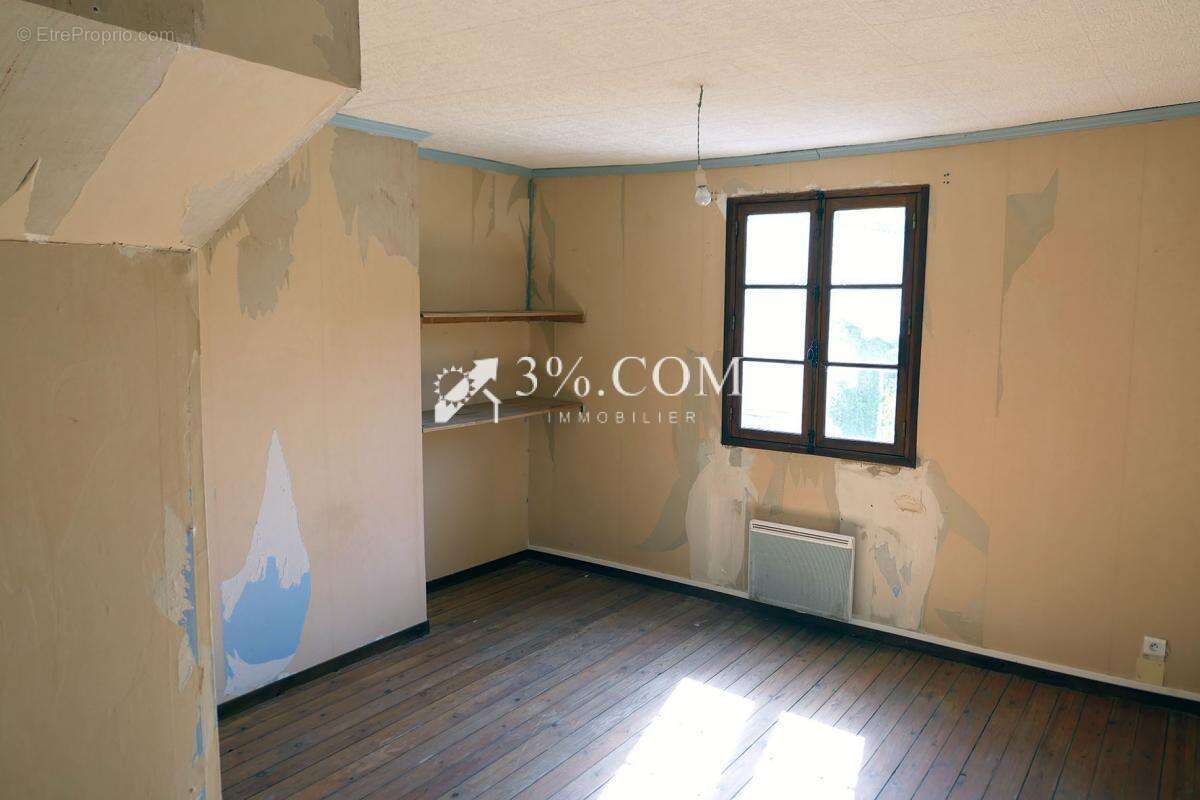 Maison à BURES-EN-BRAY