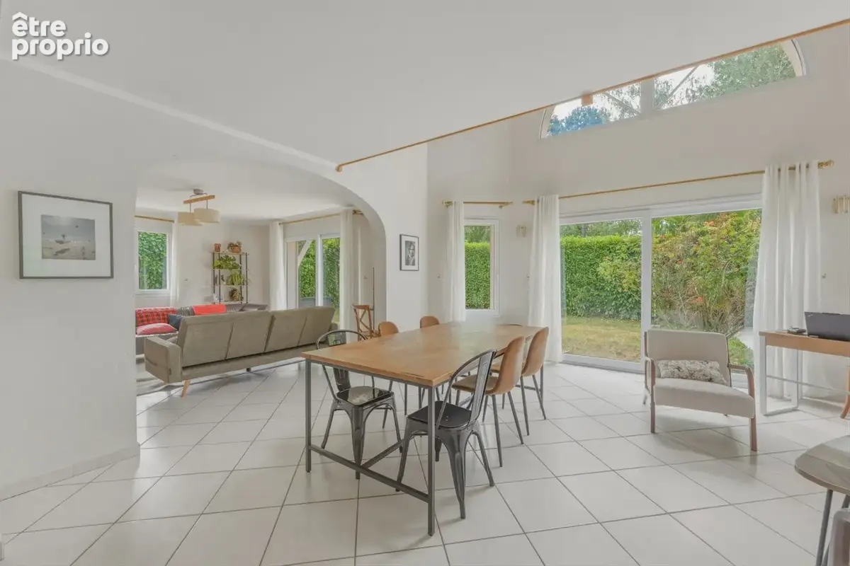 Maison à vendre 7 pièces ORNEX (01) - photo 2