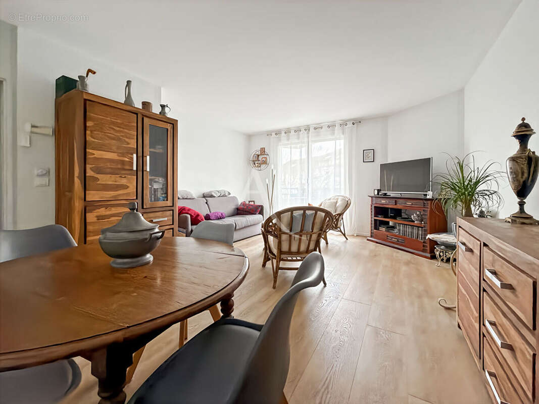 Appartement à JOUY-LE-MOUTIER