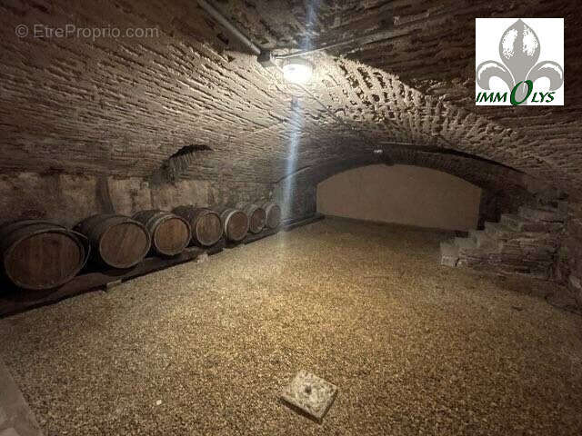 Commerce à SAVIGNY-LES-BEAUNE