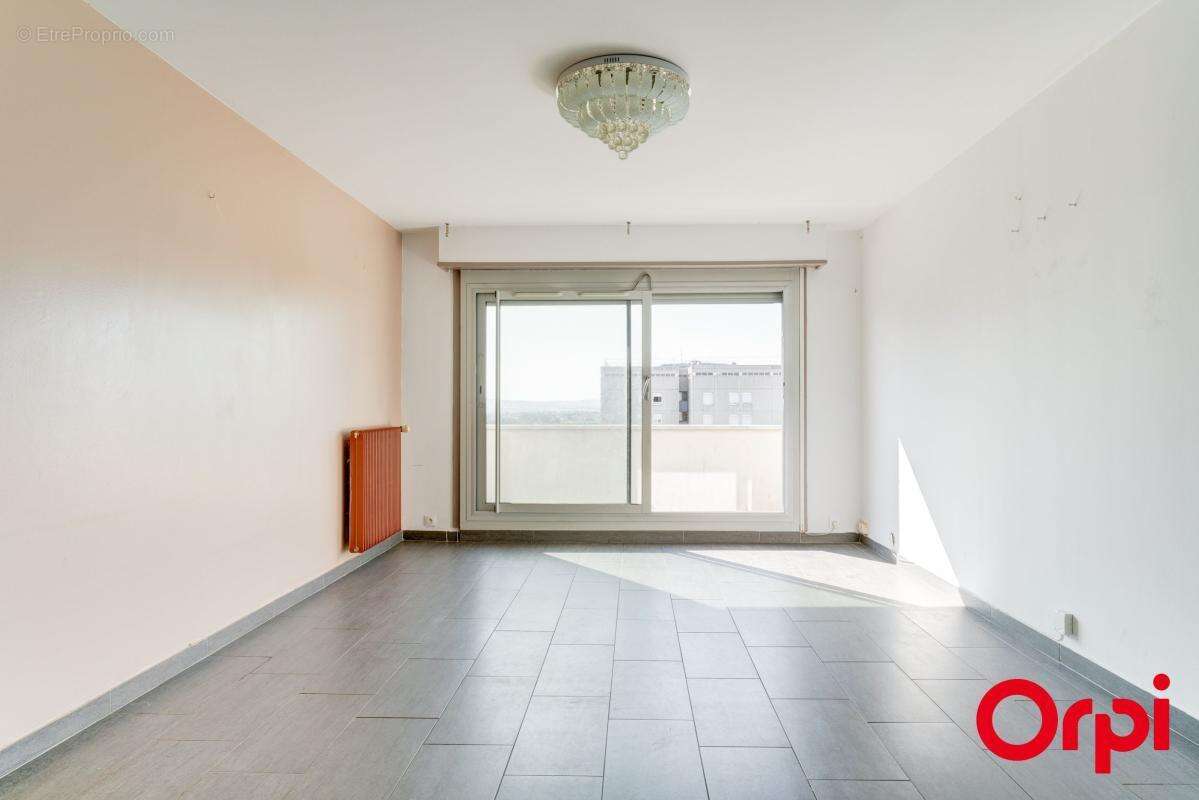 Appartement à VENISSIEUX