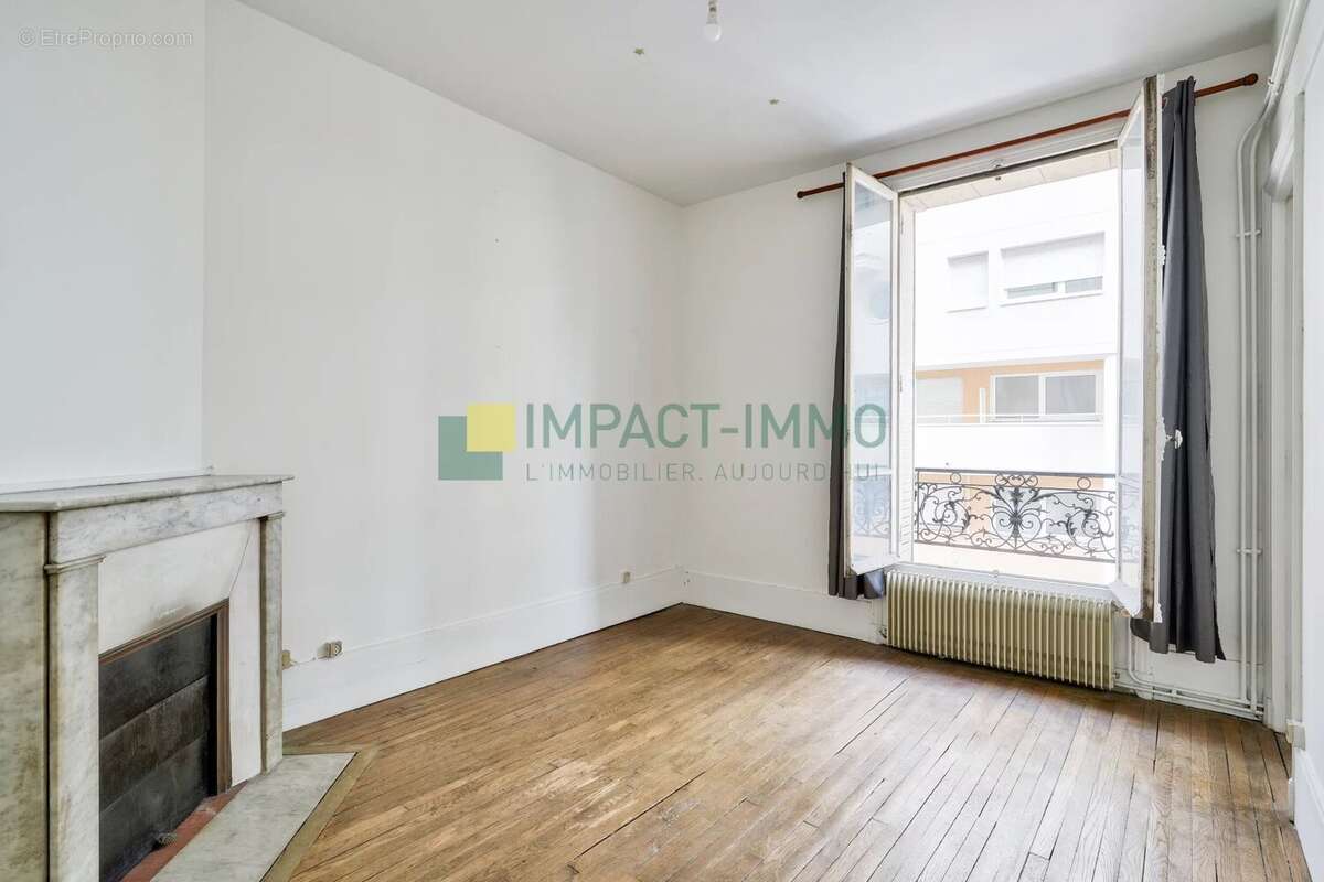 Appartement à CLICHY