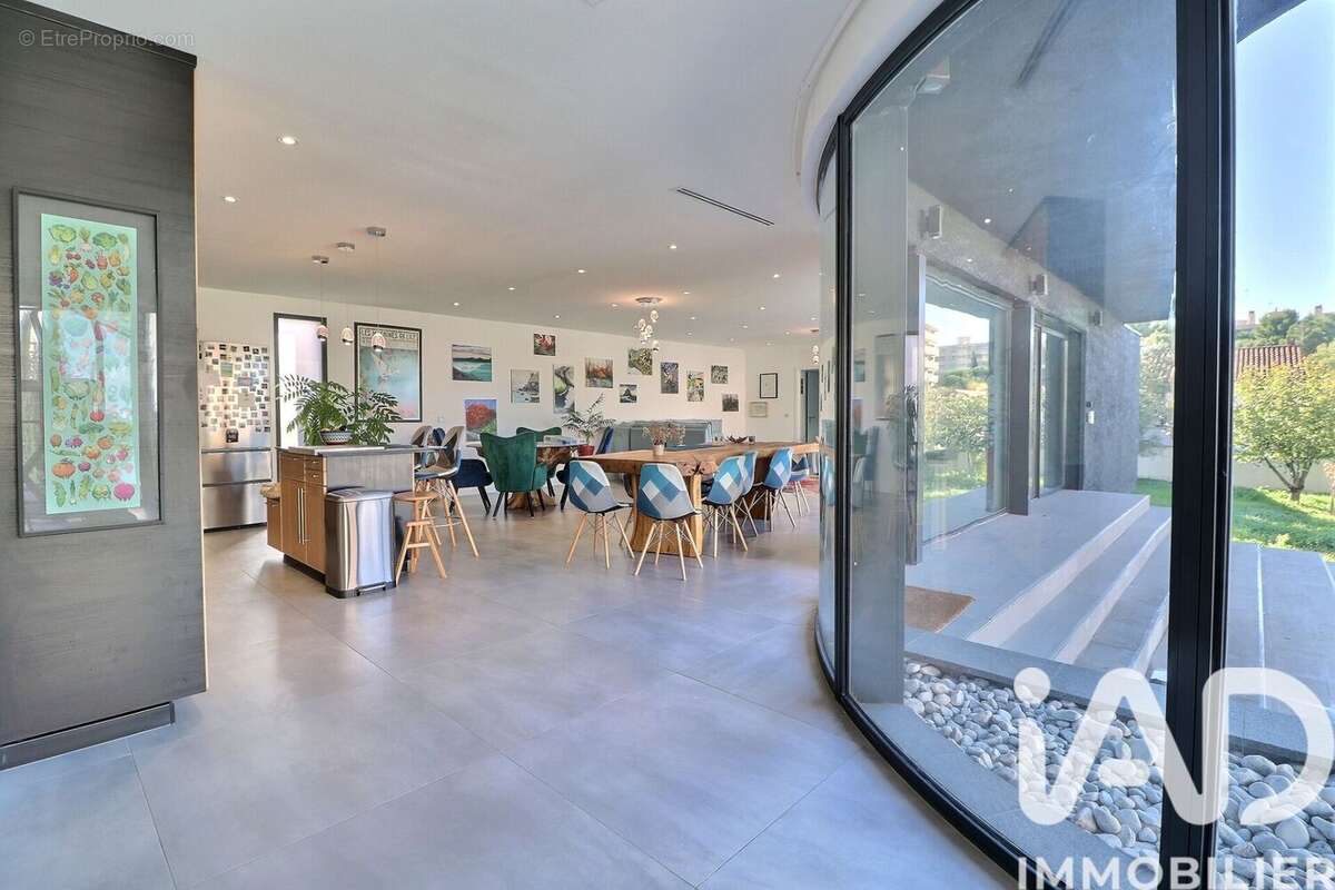 Photo 5 - Maison à MARSEILLE-10E