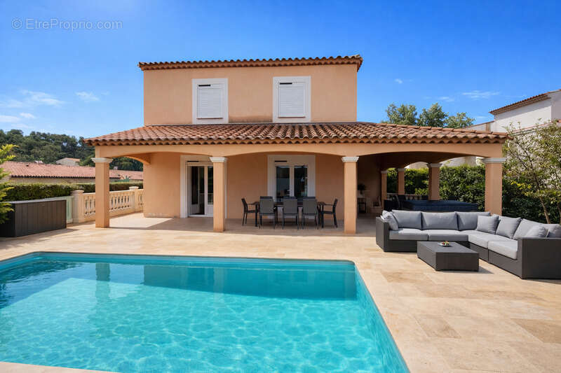 Maison à BRIGNOLES