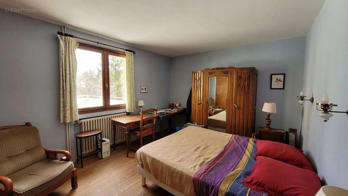 Maison à LE CHAMBON-SUR-LIGNON