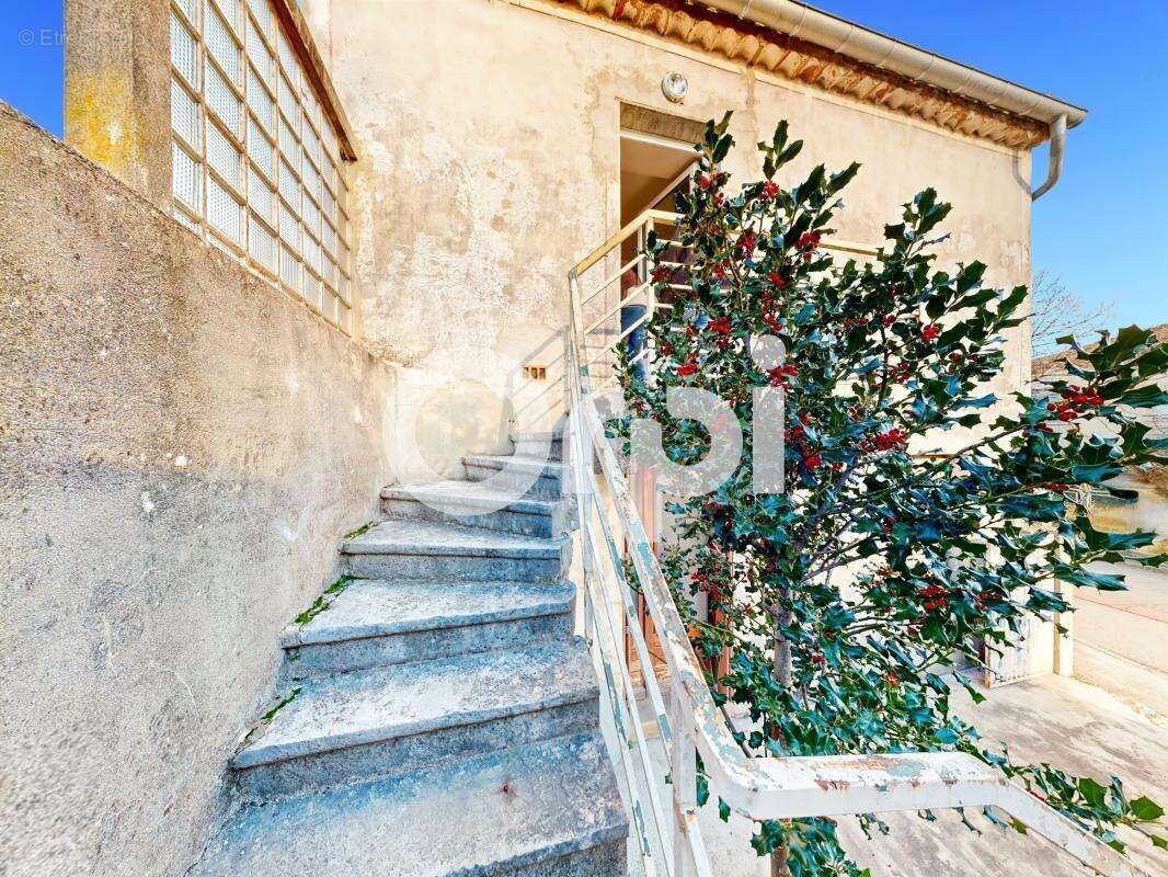 Maison à SAINT-ALBAN-AURIOLLES