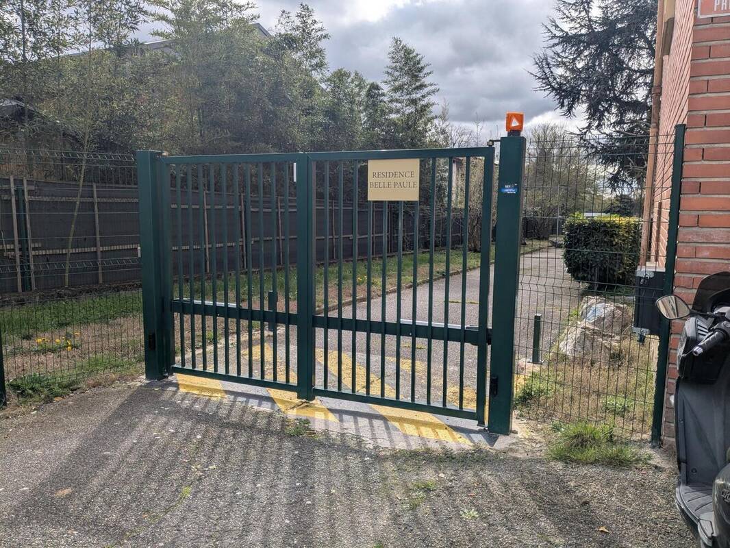 Photo 1 - Parking à TOULOUSE