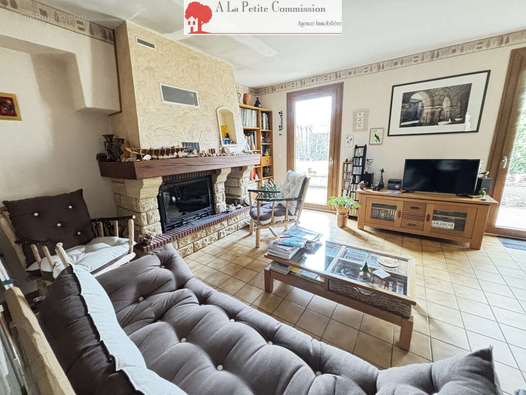 Maison à BARJOUVILLE