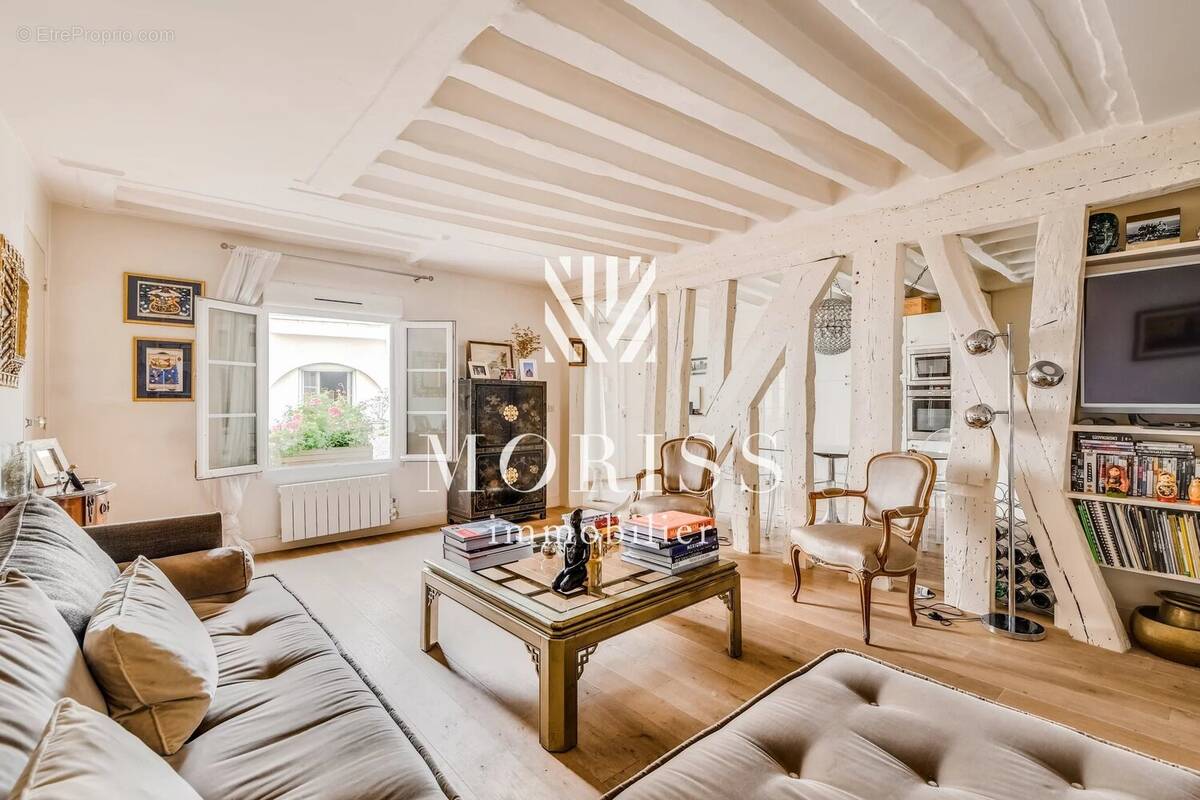 Appartement à PARIS-4E
