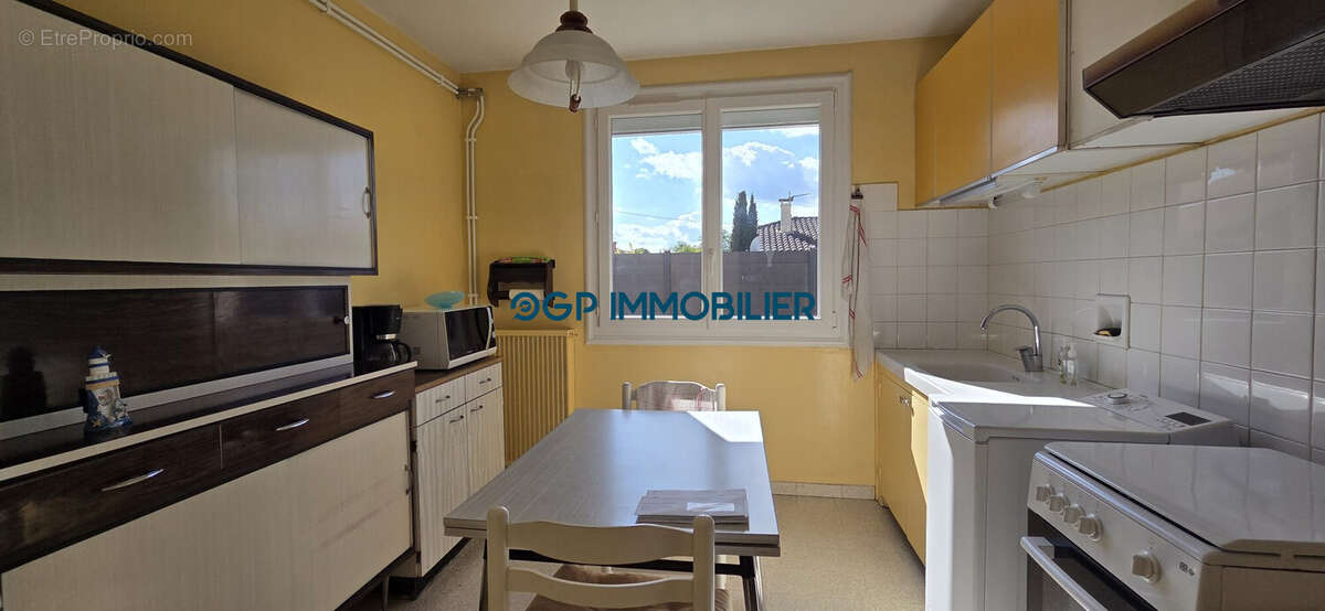 Maison à LA SALVETAT-SAINT-GILLES