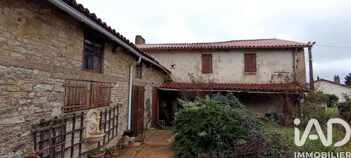 Photo 4 - Maison à SURIN