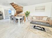 Maison à MONTREUIL-AUX-LIONS