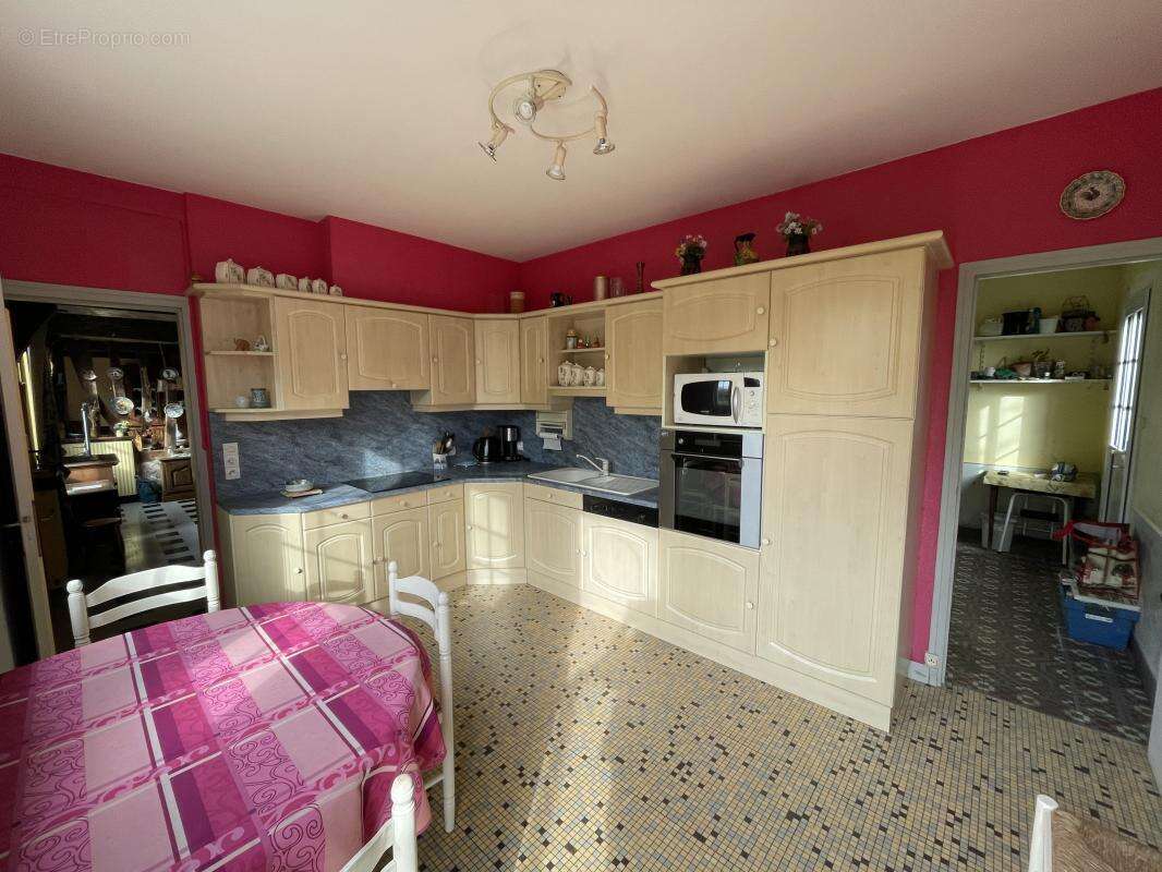 Maison 100 m² à Manneville-La-Goupil  - photo 9
