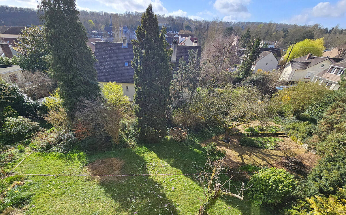 Terrain à JOUY-EN-JOSAS