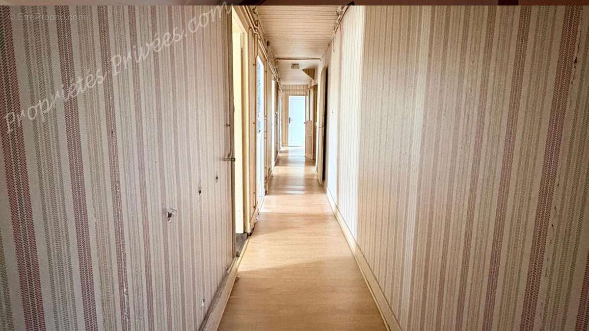 Maison à LES MONTILS