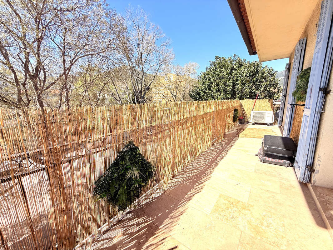 Appartement à LA VALETTE-DU-VAR