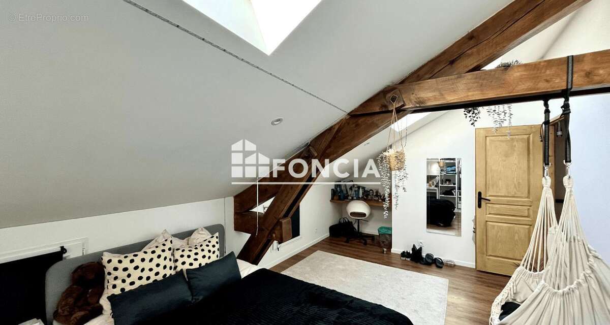 Maison à CHAMP-SUR-DRAC