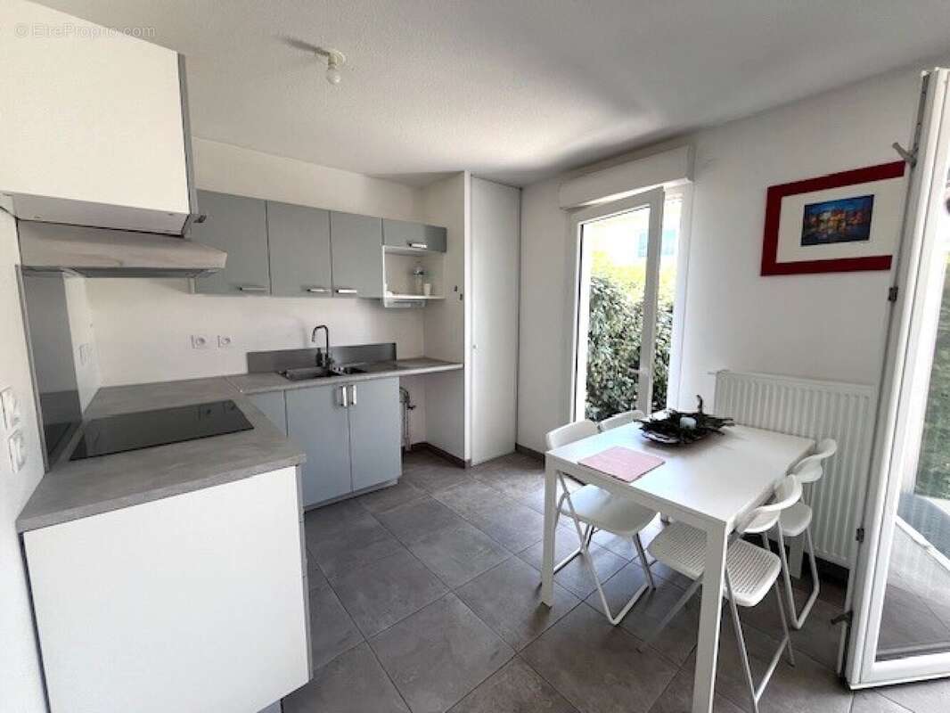Maison à LA SALVETAT-SAINT-GILLES
